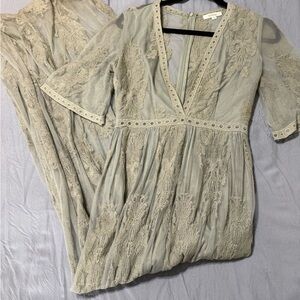 Wishlist Textured Lace Dress in Gray